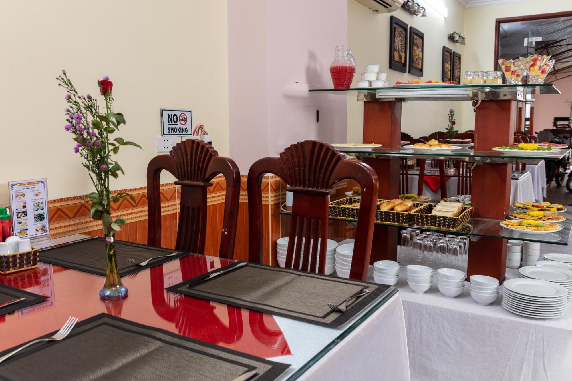 Viet Village Airport Hotel & Restaurants 河内 外观 照片